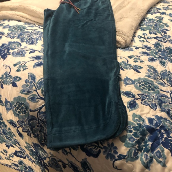 NWT Matilda Jane Dark Teal Velour Crop Pant Drawstring Waist Tulip Cuffs - Picture 4 of 8